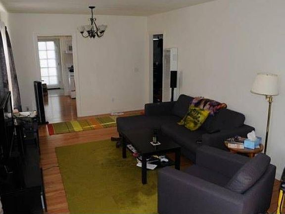 Living/Dining entrance