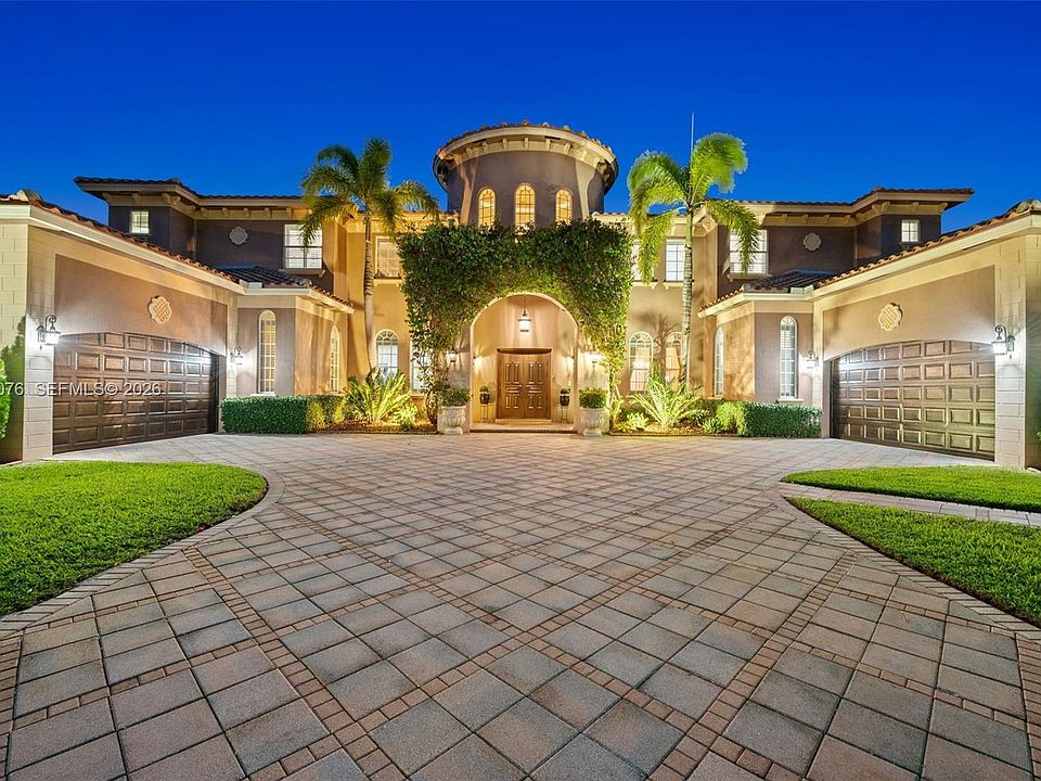 1st image of 12821 Kapok Ln