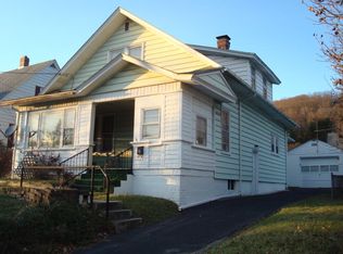 2072 Virginia Ave, Bluefield, VA 24605