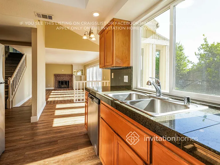2828 Tiffany West Way — Photo 7