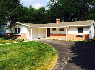 58 S Prairie St, Cary, IL 60013