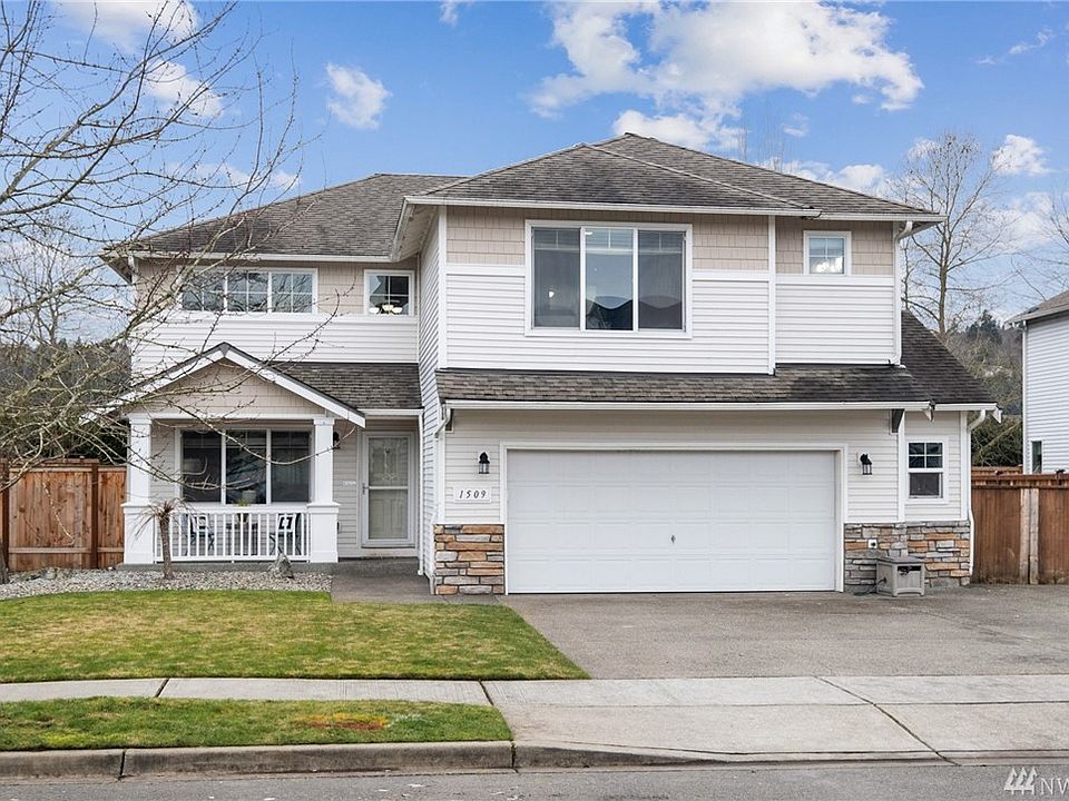 Welcome to Orting - small town living with everything close by! Built in 2007 your future home awaits you with 4 beds/2.5 baths, along with new flooring/carpet throughout and interior paint! 