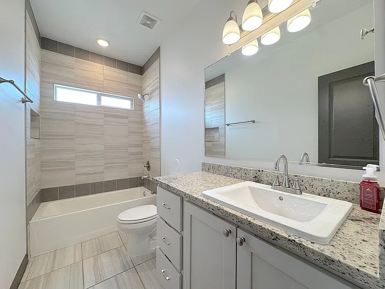 121 Alamito Creek Ave — Photo 18