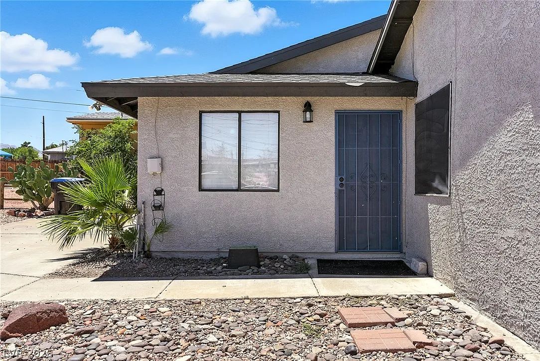 2 bed, 1.0 bath, 1432 sqft, $1,450 — Photo 3