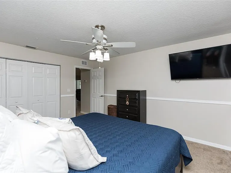 7 Lancaster Ln — Photo 64