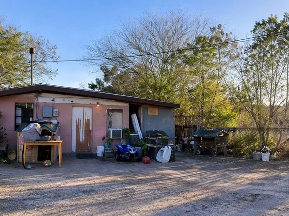 111 W Bustamante St, Laredo, TX 78041