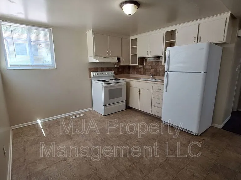 740 W Wasatch St — Photo 8