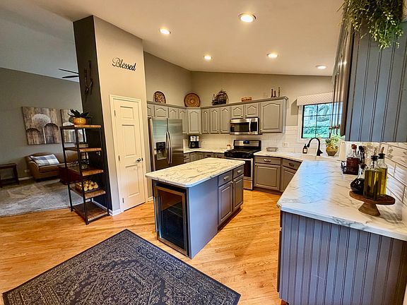 3rd image of 5024 Spring Rd