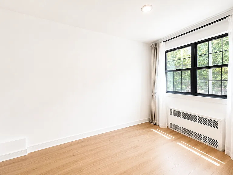 3089 31st St #2 — Photo 5