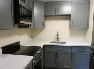 5620 University Way NE, Seattle, WA 98105