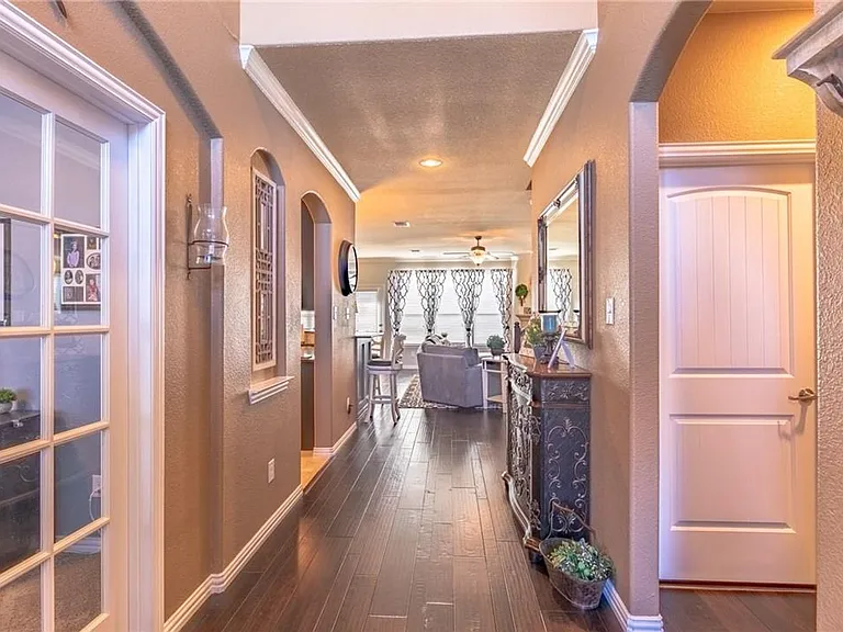 809 Park Place Ln — Photo 26