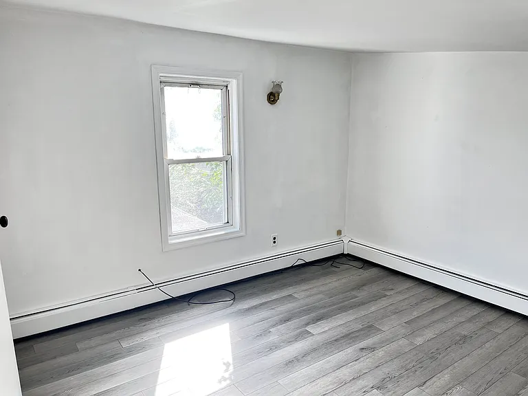 10 E Carroll St — Photo 15