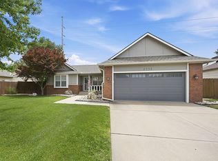 8335 W 2nd St N, Wichita, KS 67212