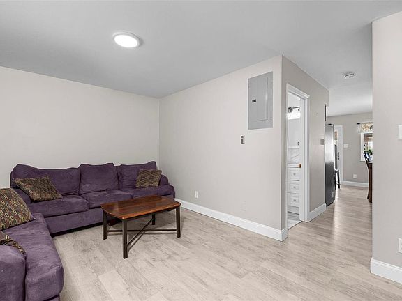 5th image of 9185 Villaridge Ct