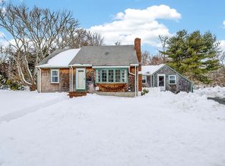21 George St, Dartmouth, MA 02748