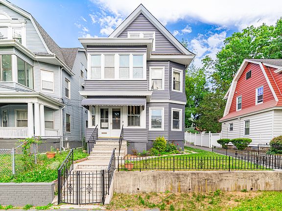 2nd image of 228 Duane St #1
