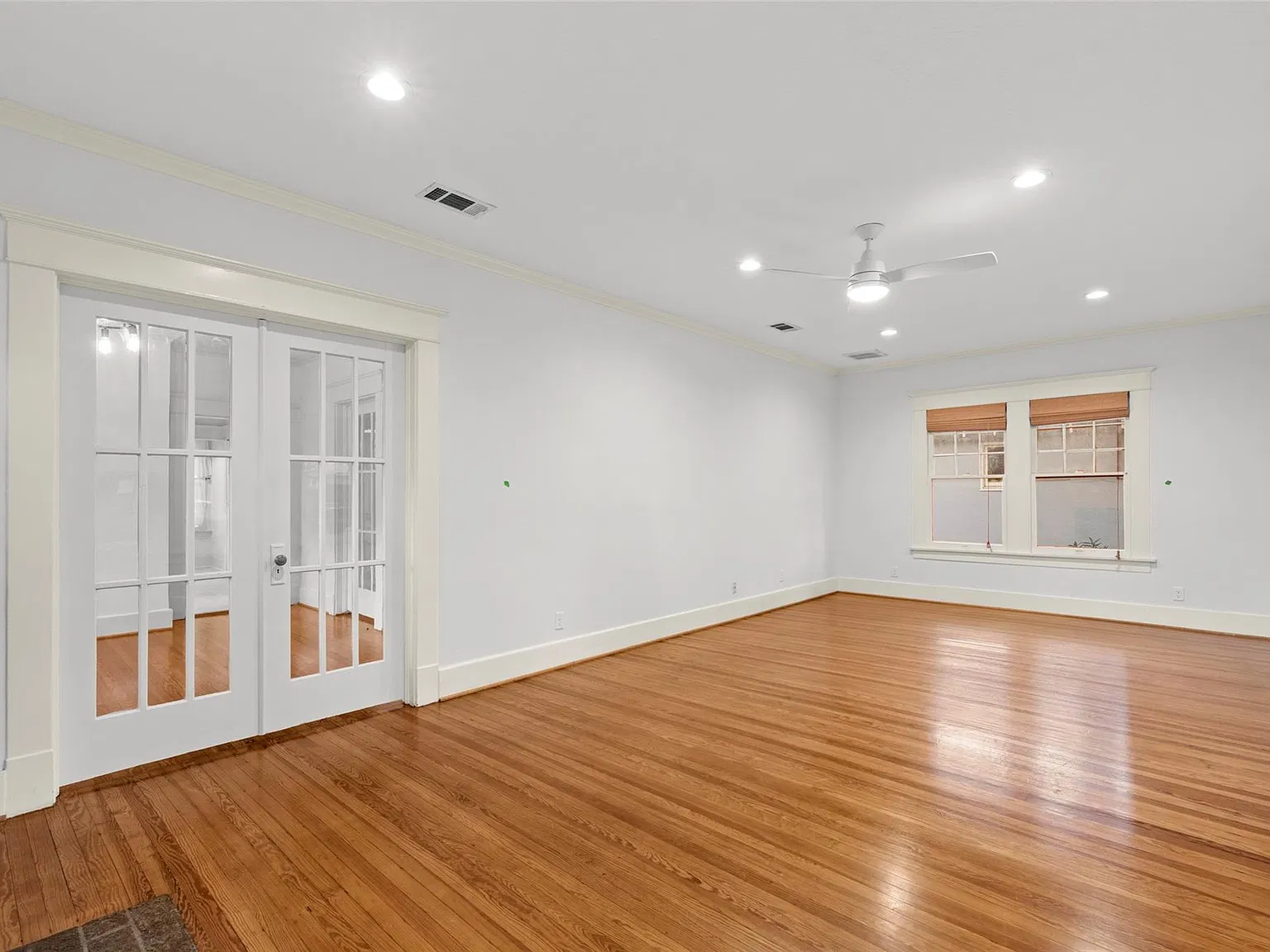 2 bed, 1.0 bath, 1236 sqft, $2,550 — Photo 4