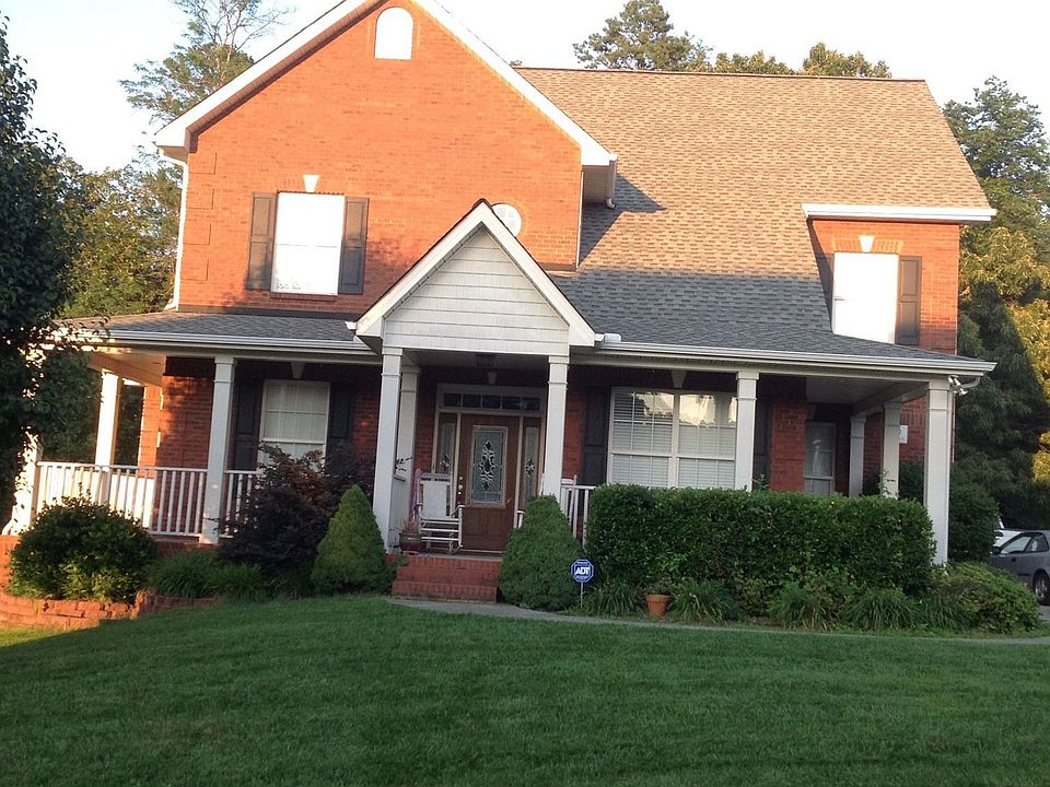 1st image of 420 Rockwell Farm Ln