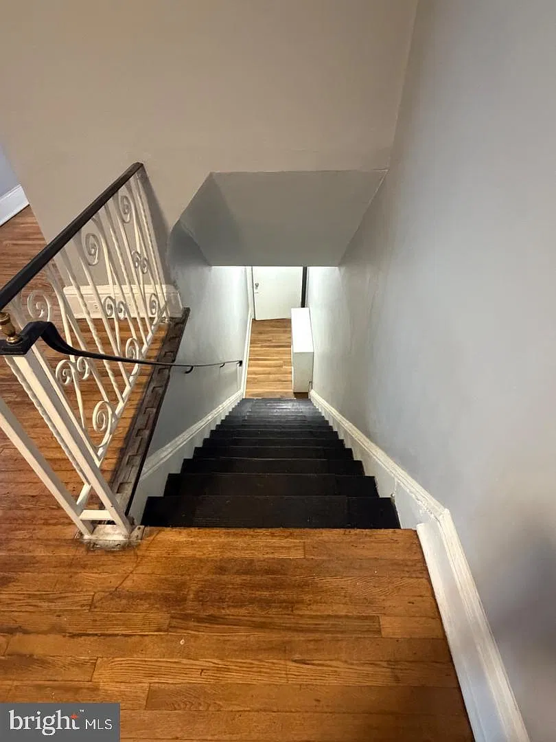 4 bed, 2.0 bath, 2382 sqft, $2,400 — Photo 4