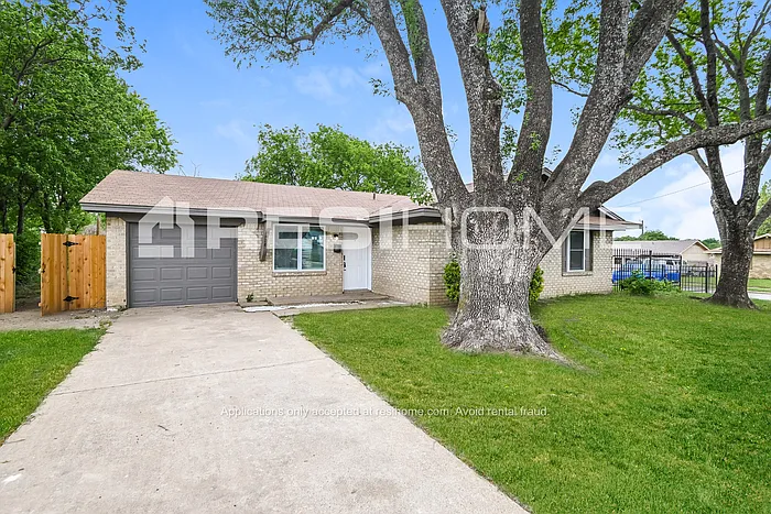 Building Photo - 6436 Moonhill Dr