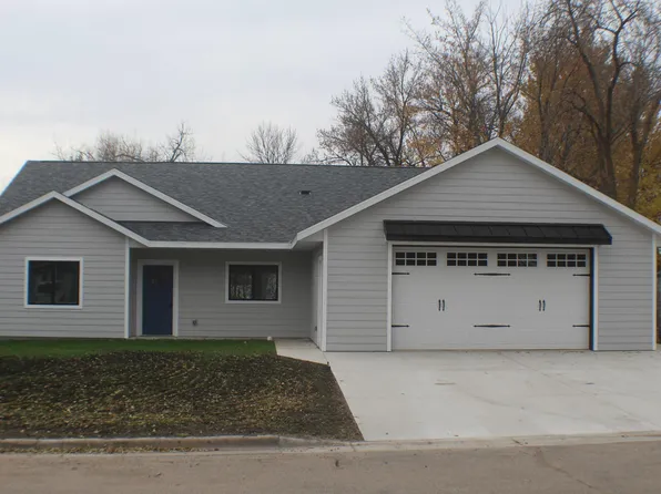 16 Tower St, Kensington, MN 56343