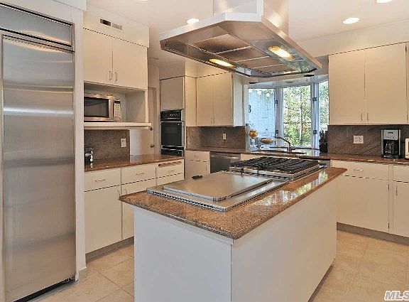 5th image of 28 Hutchinson Ct