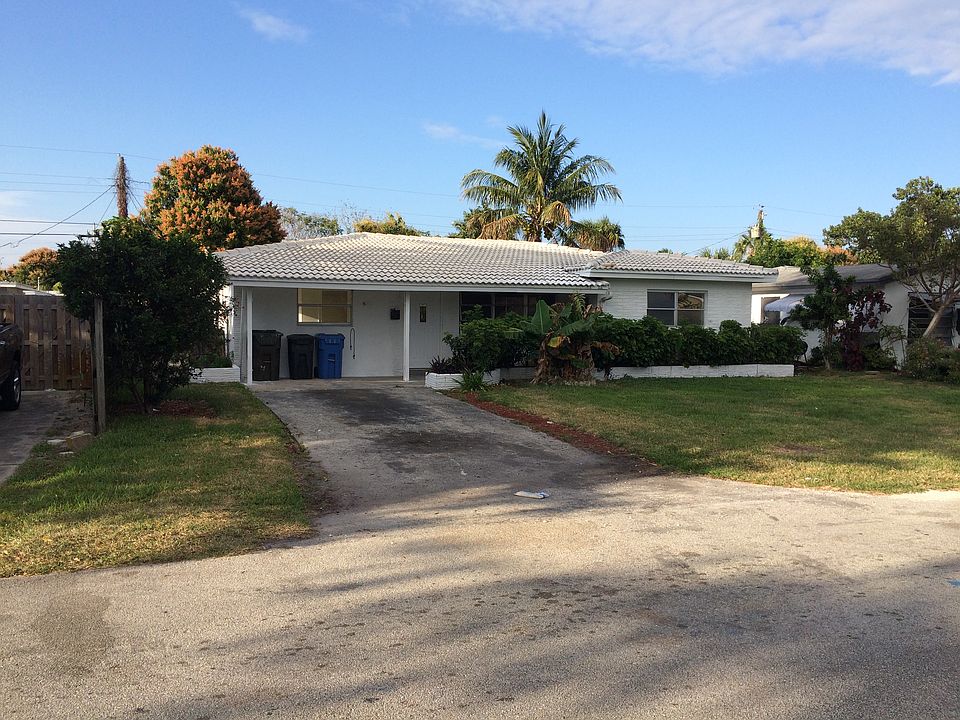 1st image of 311 NE 42nd Ct