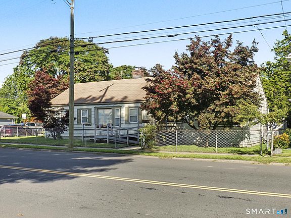 3rd image of 1720 Capitol Avenue