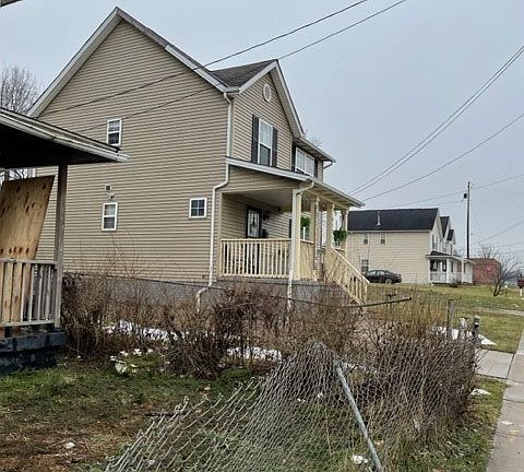 3rd image of 4095 E 93rd St