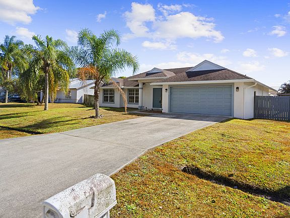 2nd image of 990 SW Versailles Avenue