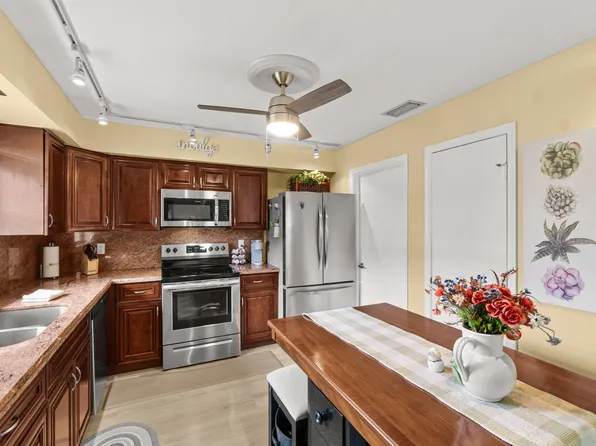 9885 Clusia Tree Drive #A, Boynton Beach, FL 33436