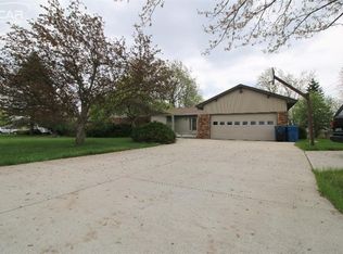 7353 Lennon Rd, Swartz Creek, MI 48473