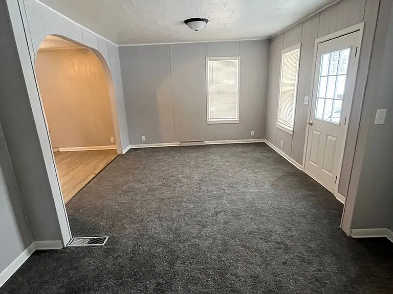 924 N Stevens St — Photo 10