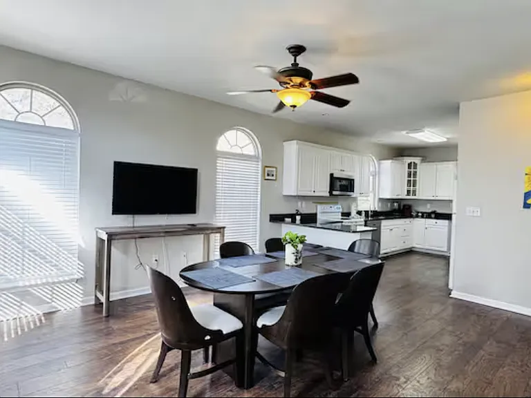 598 Coquina Ave #1 — Photo 4