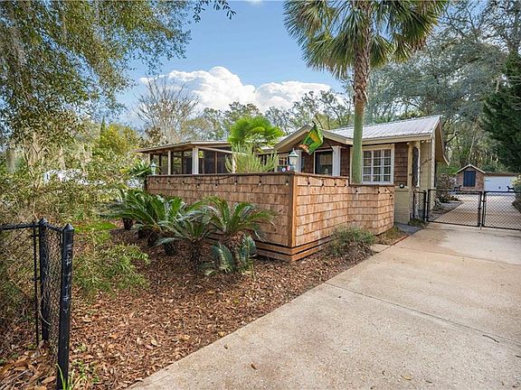 3rd image of 2113 Old Military Rd