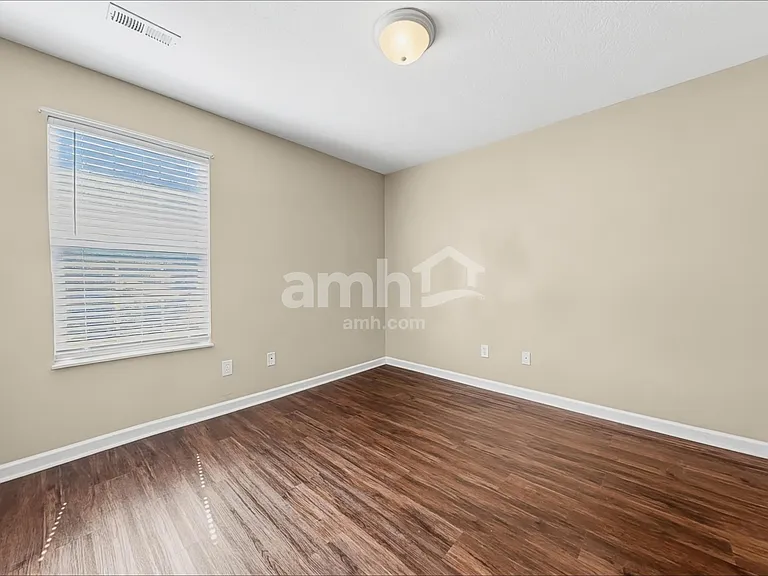 4449 Oakbank Ln — Photo 16