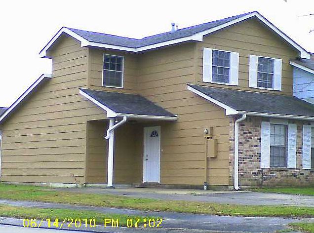1st image of 5205 Woodstream Dr