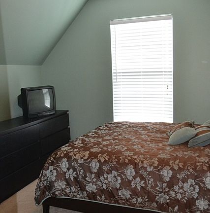 5th image of 1785 Hardy Dr