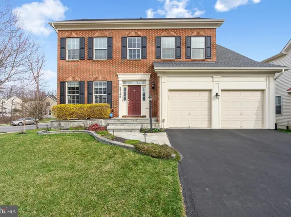 42148 Saint Huberts Pl, Chantilly, VA 20152