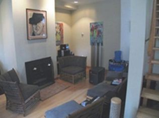 2317 N Orchard St APT COACH, Chicago, IL 60614