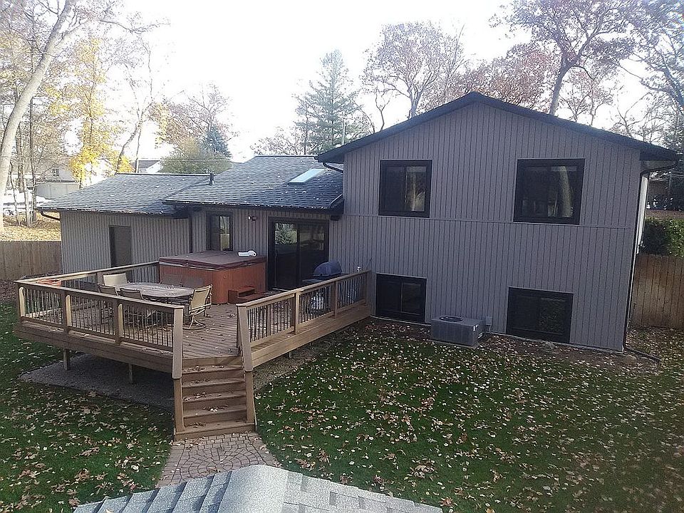 2nd image of 4370 Forest Ave