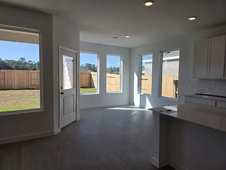 1743 Magnolia Jade Ct — Photo 9