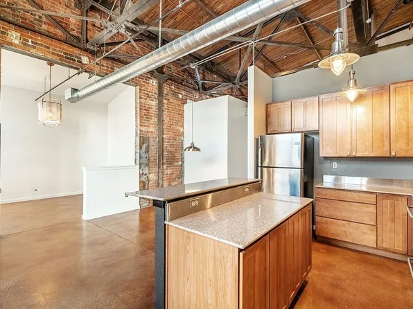 3033 Blake St, Denver, CO