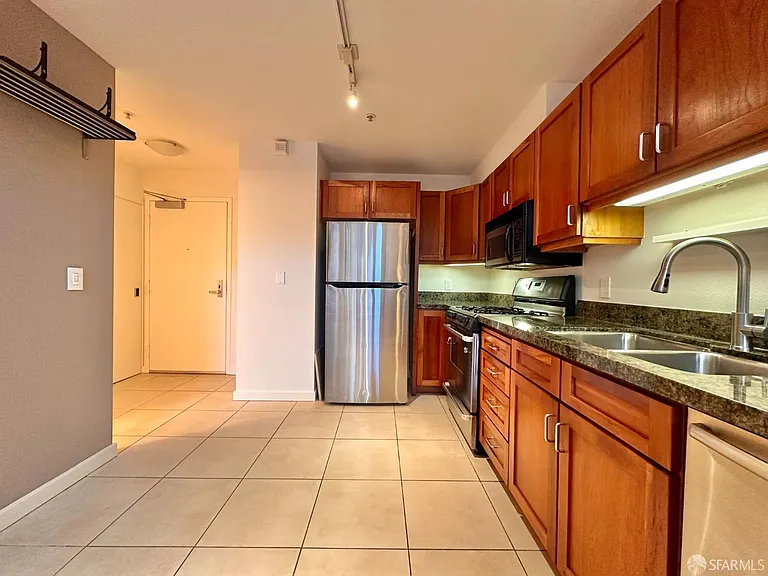 950 Harrison St #117 — Photo 3