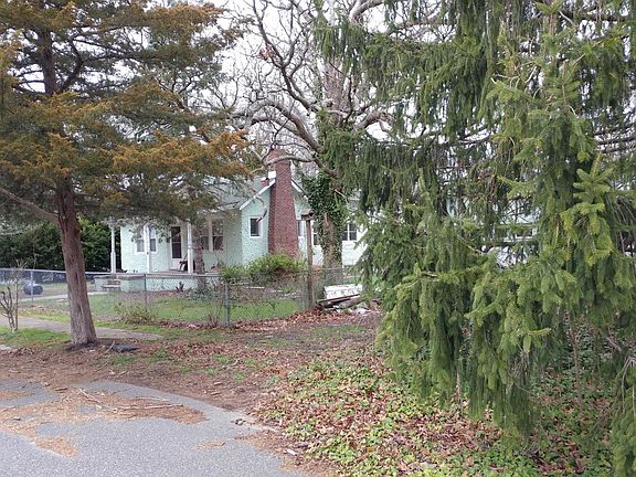 4th image of 9 W Golden Oak Ln