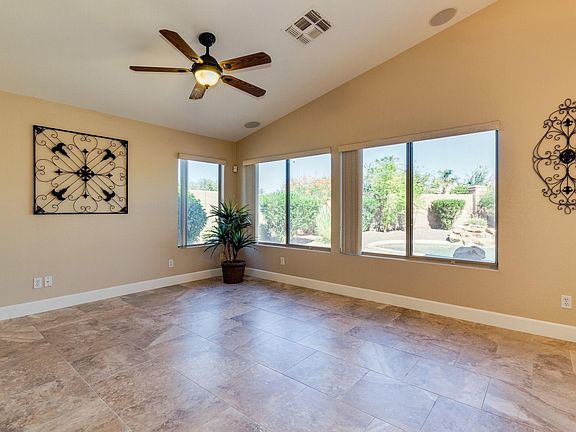 3rd image of 2921 S Tumbleweed Ln