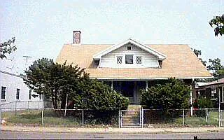 806 E Adams Ave photo 1