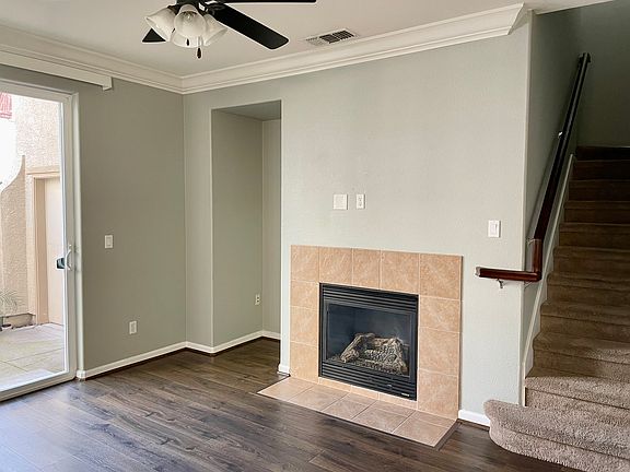4th image of 89 Talmont Cir