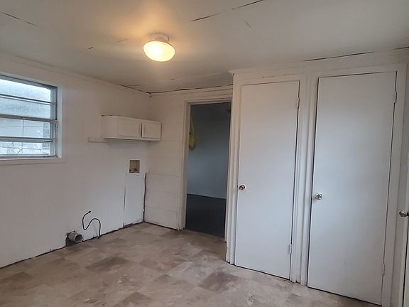 4th image of 222 Chester St