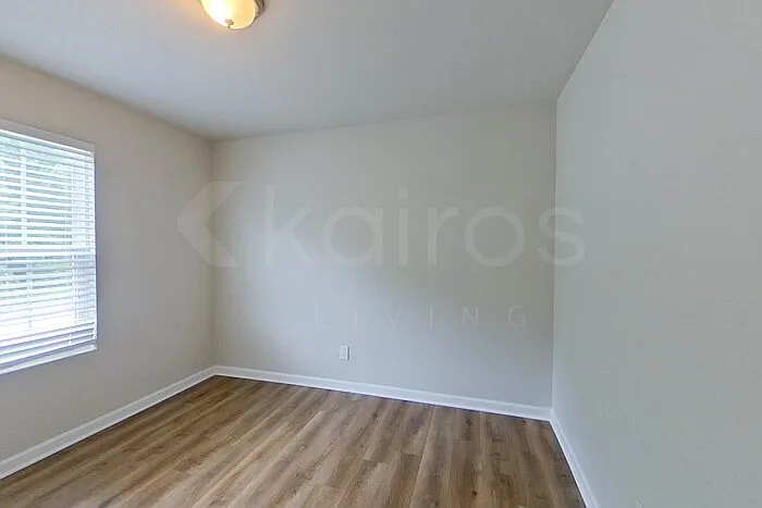 216 York Ln — Photo 9